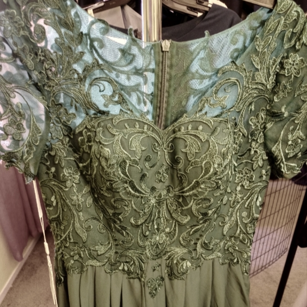 New Dark Green dress S8
